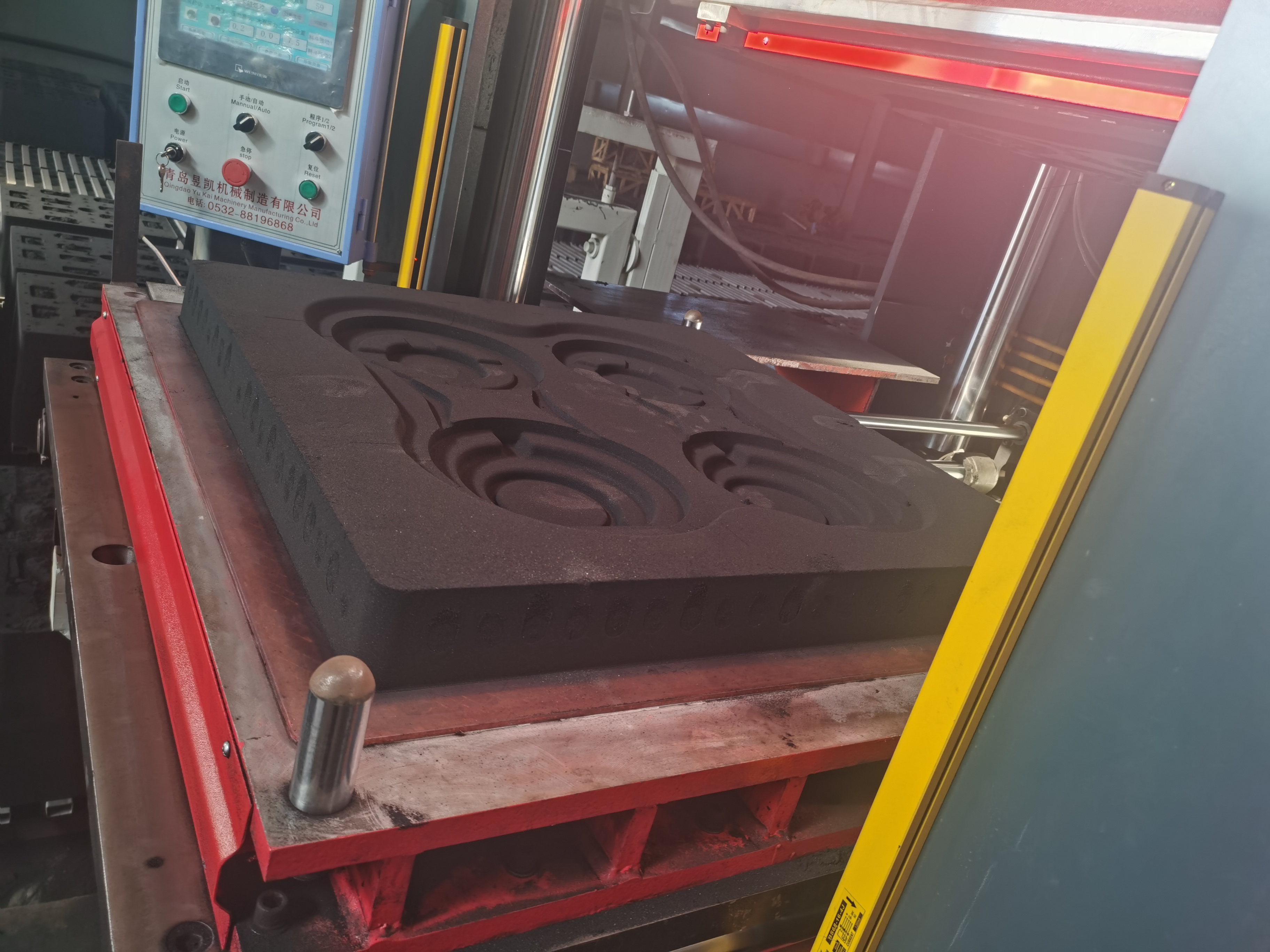 全自动水平分型造型机下箱移出